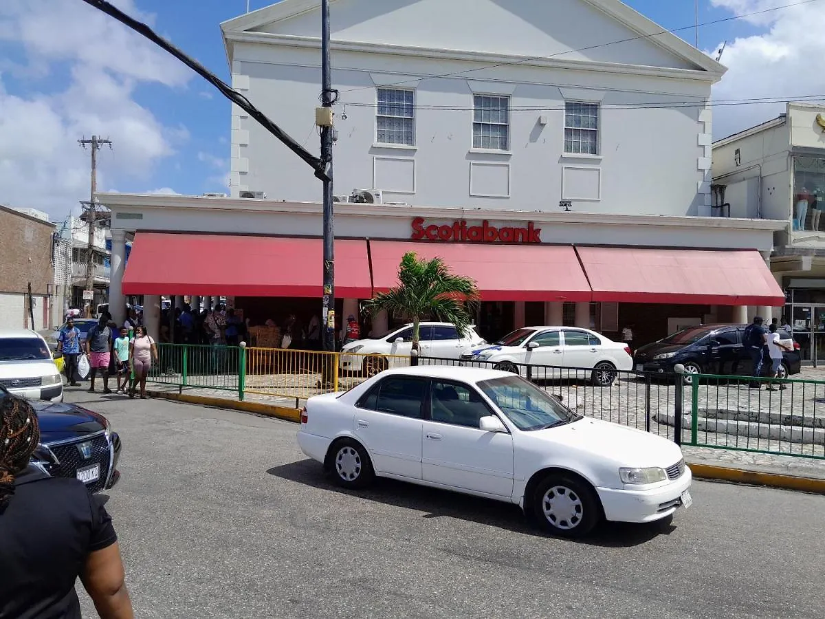 Villa Chinnor-Kent Ave Montego Bay